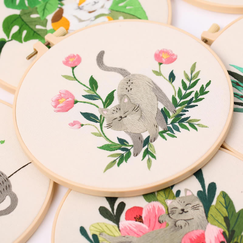 "Cat" Embroidery Kit