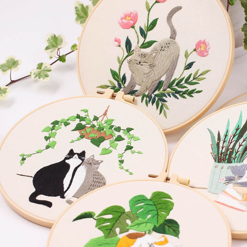 "Cat" Embroidery Kit